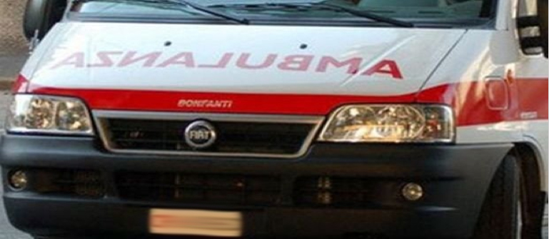 Acerra, accoltellato un 26enne allo stadio