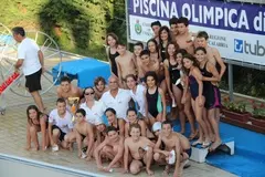 Nuoto: Una cascata di medaglie per il Gruppo Polisportivo a Cosenza