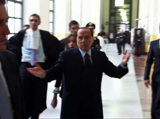 Berlusconi furioso per la condanna nel processo Ruby: " un'offesa per gli italiani"