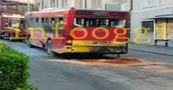 Autobus in fiamme paura a Catanzaro, salvi passeggeri