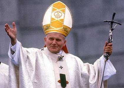 Papa Wojtyla, si avvicina la santità: approvato secondo miracolo