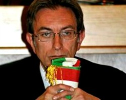 L'Aquila: ritorna la fascia tricolore per Cialente