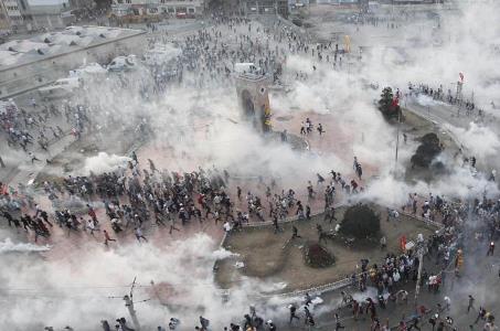 Martedì 11, la lunga notte di Istanbul
