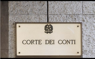 Corte dei Conti: «Ondivaga e contraddittora la lotta all'evasione». Criticato il redditometro