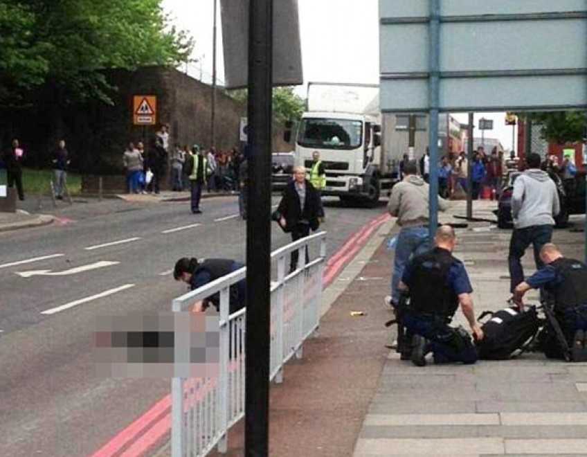 Londra: soldato ucciso a colpi di machete, polizia sospetta attacco terroristico