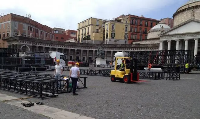 Bruce Springsteen a Piazza del Plebiscito. Domani il megaconcerto ma niente sold out