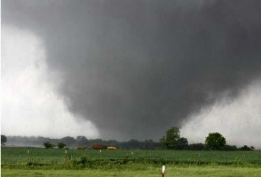 Tornado su Oklahoma City: più di 90 morti
