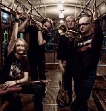 La band "Mosche Elettriche" in concerto al Memo Restaurant