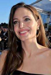 Angelina Jolie si è sottoposta a una doppia mastectomia preventiva