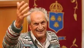 Ottavio Missoni: allestita la camera ardente, i dipendenti si presentano a rendere omaggio