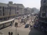 Pakistan: esplosione alle urne, dieci le vittime