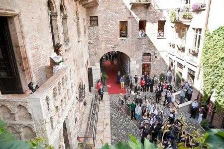 Verona, 5 mila euro per una notte a casa di Giulietta