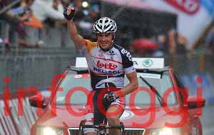 Giro d'Italia 2013, Adam Hansen vince la 7^ tappa [VIDEO]