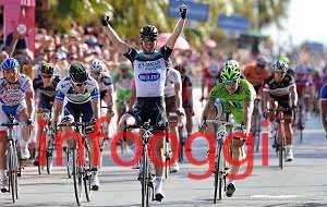 Giro d'Italia 2013, Mark Cavendish vince la 6^ tappa [VIDEO]