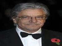 "Ti ho cercata in tutti i necrologi" di Giancarlo Giannini, nelle sale italiane dal 30 Maggio