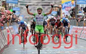 Giro d'Italia 2013, Enrico Battaglin vince la 4^ tappa [VIDEO]