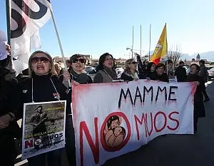 Muos: ancora tensioni a Niscemi, mamma attivista finisce in ospedale