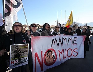 Muos: ancora tensioni a Niscemi, mamma attivista finisce in ospedale