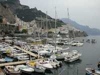 Amalfi, anziano muore schiacciato da una gru