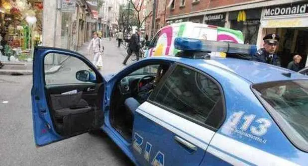 Catania, madre tenta di uccidere la figlia e poi di togliersi la vita