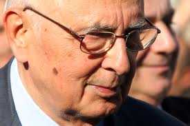 Ricorrenza del Primo Maggio, Napolitano:"Il lavoro è la priorità"