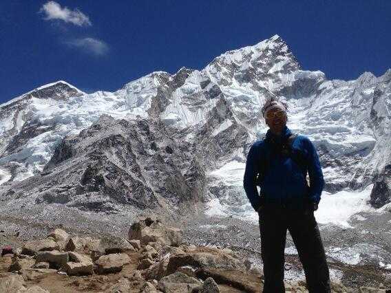 Everest: botte ad alta quota, picchiati alpinisti da sherpa nepalesi