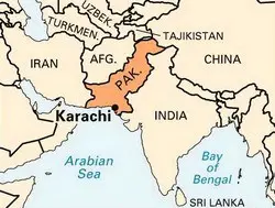 Attentato in Pakistan: bomba esplode durante un raduno politico