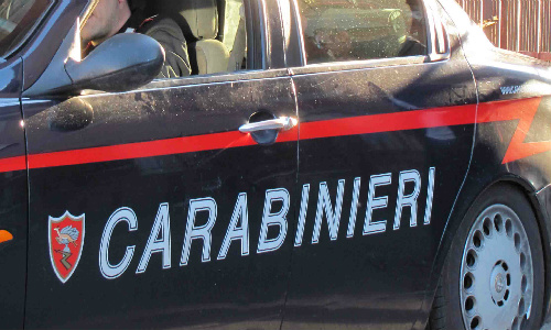 Mura il cadavere del padre per continuare a riscuotere la pensione