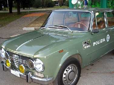 Le auto d'epoca della Polizia di Stato in mostra a Roma