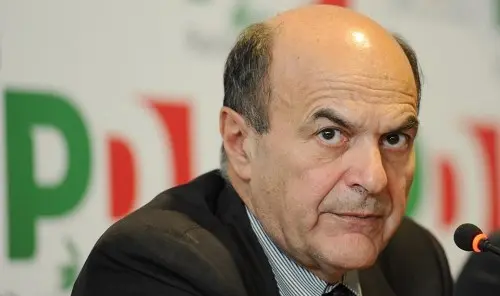 «Uno su quattro ha tradito», Bersani annuncia le sue dimissioni