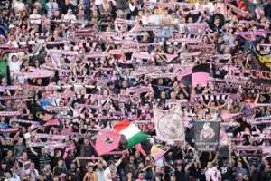 Esauriti i tagliandi di curva. Cresce l'entusiasmo per la partita Palermo-Bologna