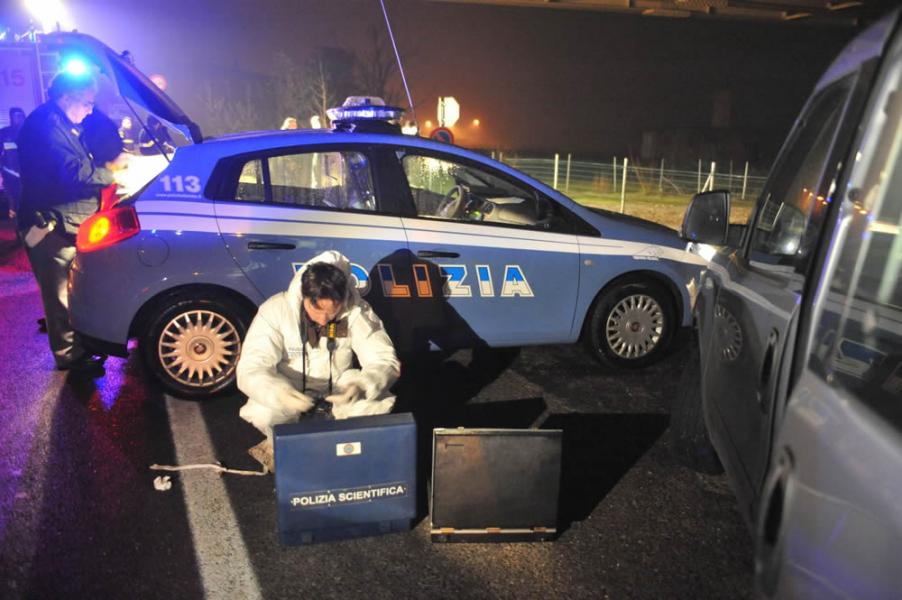 Novara, trovato un neonato morto tra i rifiuti