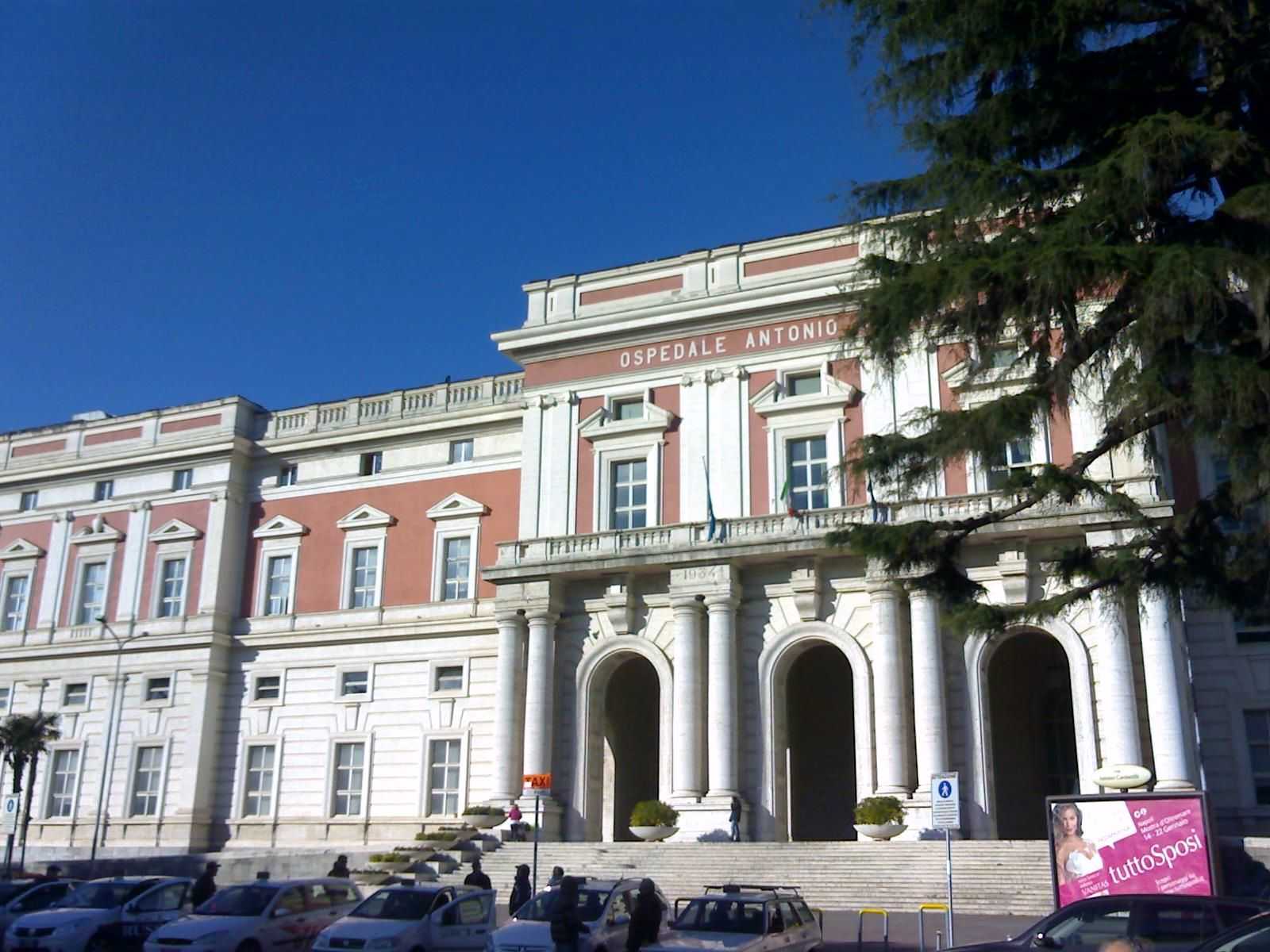 Napoli: furti seriali all'ospedale Cardarelli