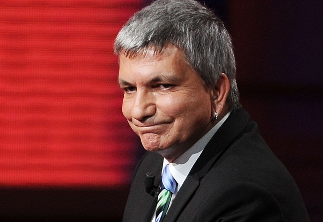 Vendola risponde all'accusa di cumulo degli emolumenti:  «Mi dimetto da deputato»