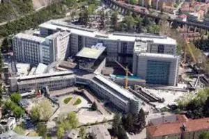 Trento: uomo in pericolo di vita, è affetto da meningite batterica