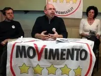 M5s all'attacco: "Senza commissioni occuperemo le camere"