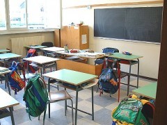 Scuola media rifiuta l'iscrizione a una bambina non vedente