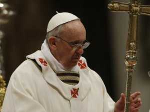Papa Francesco su Twitter: «Accetta Gesù Risorto nella tua vita»