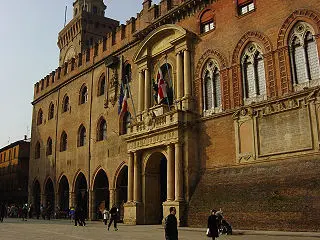 L'arte acustica di Andrea Benetti e Frank Nemola al Palazzo D'Accursio di Bologna [FOTOGALLERY]