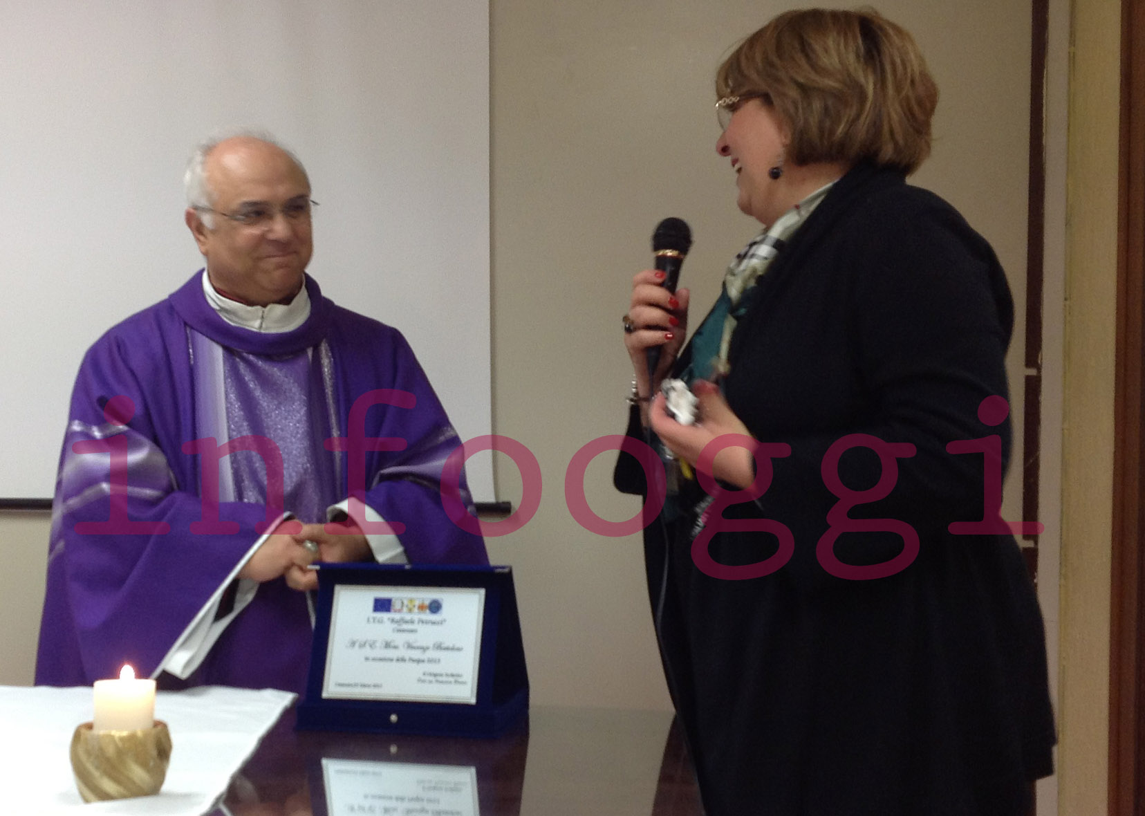 Mons. Bertolone  incontra gli studenti dell'Itg Petrucci per la Santa Pasqua