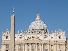 Uomo minaccia di suicidarsi dalla cupola di San Pietro