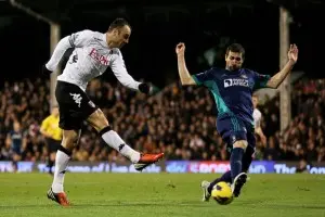 Berbatov riapre la corsa Champions