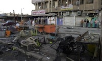 Iraq, autobomba alla fermata, 10 morti