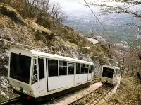 Napoli: prolungato lunedì l'orario della funicolare Centrale