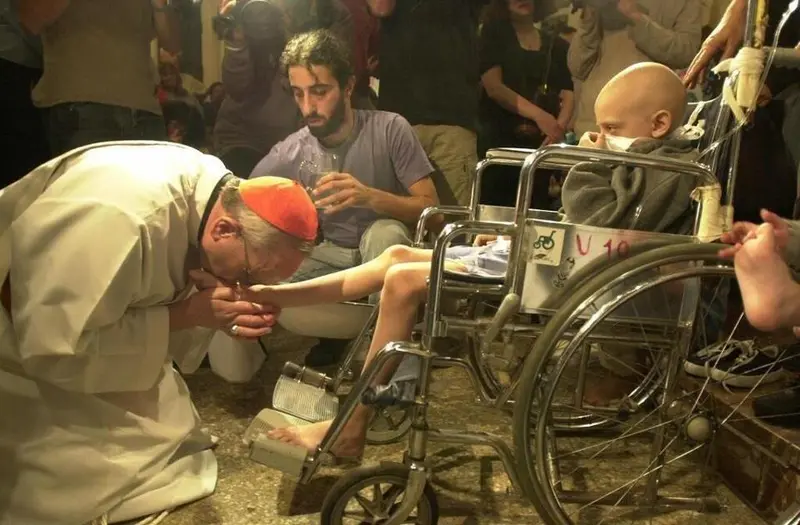 Papa Francesco: nel primo giorno da Pontefice ha già cambiato le abitudini della Chiesa