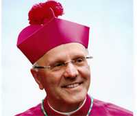 Monsignor Nunzio Galantino, festa per l'elezione di Papa Francesco I