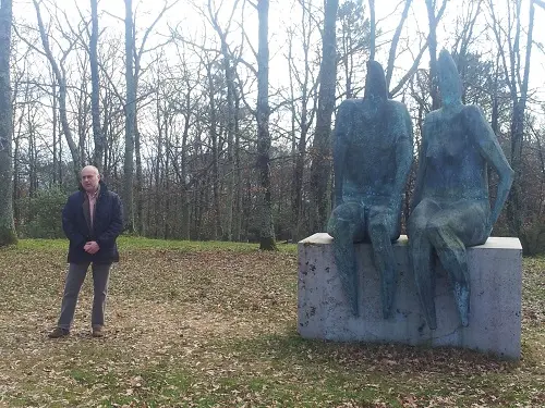 Rinchiudersi in un museo? No, visitarlo passeggiando tra le colline toscane