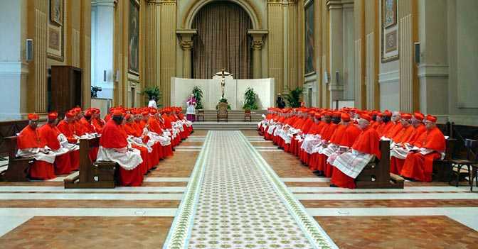 Conclave: il nuovo papa potrebbe essere eletto per la domenica delle Palme