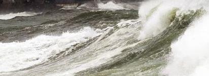 Mal tempo blocca collegamenti con isole in Sicilia e Campania