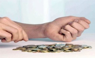 Allarme Bankitalia, non si arriva a fine mese